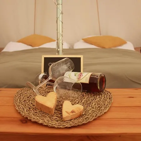 Glampingzelt Dachsburg Ulmen